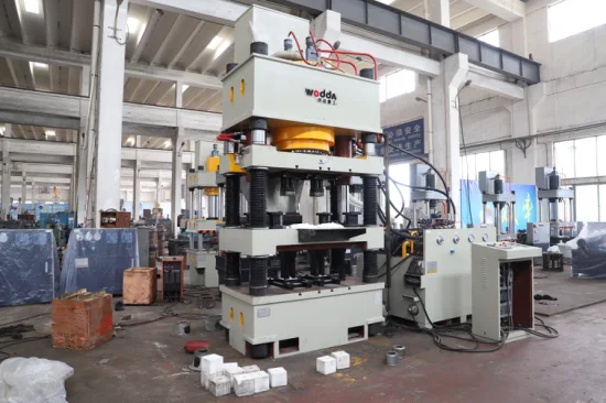 Automatische, hocheffiziente 500-Tonnen-Viersäulen-Produktionslinie für Salzblöcke, kundenspezifische hydraulische Ölpressmaschine mit CE ISO9001-Pulvermaterialformung